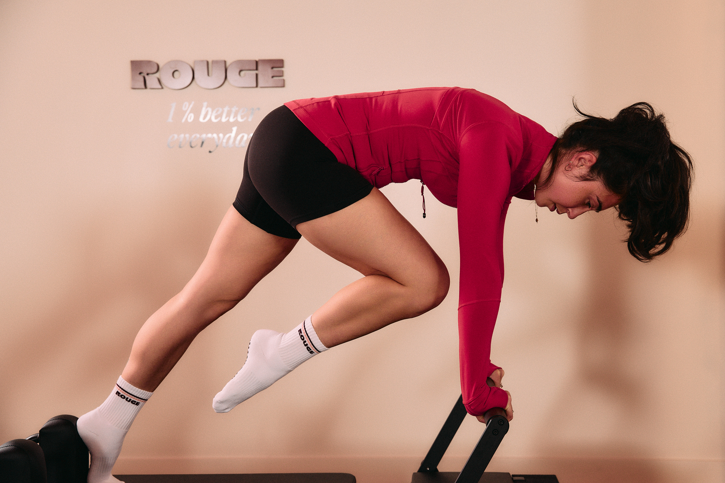 Exercice sur Reformer chez Rouge Pilates à Gatineau